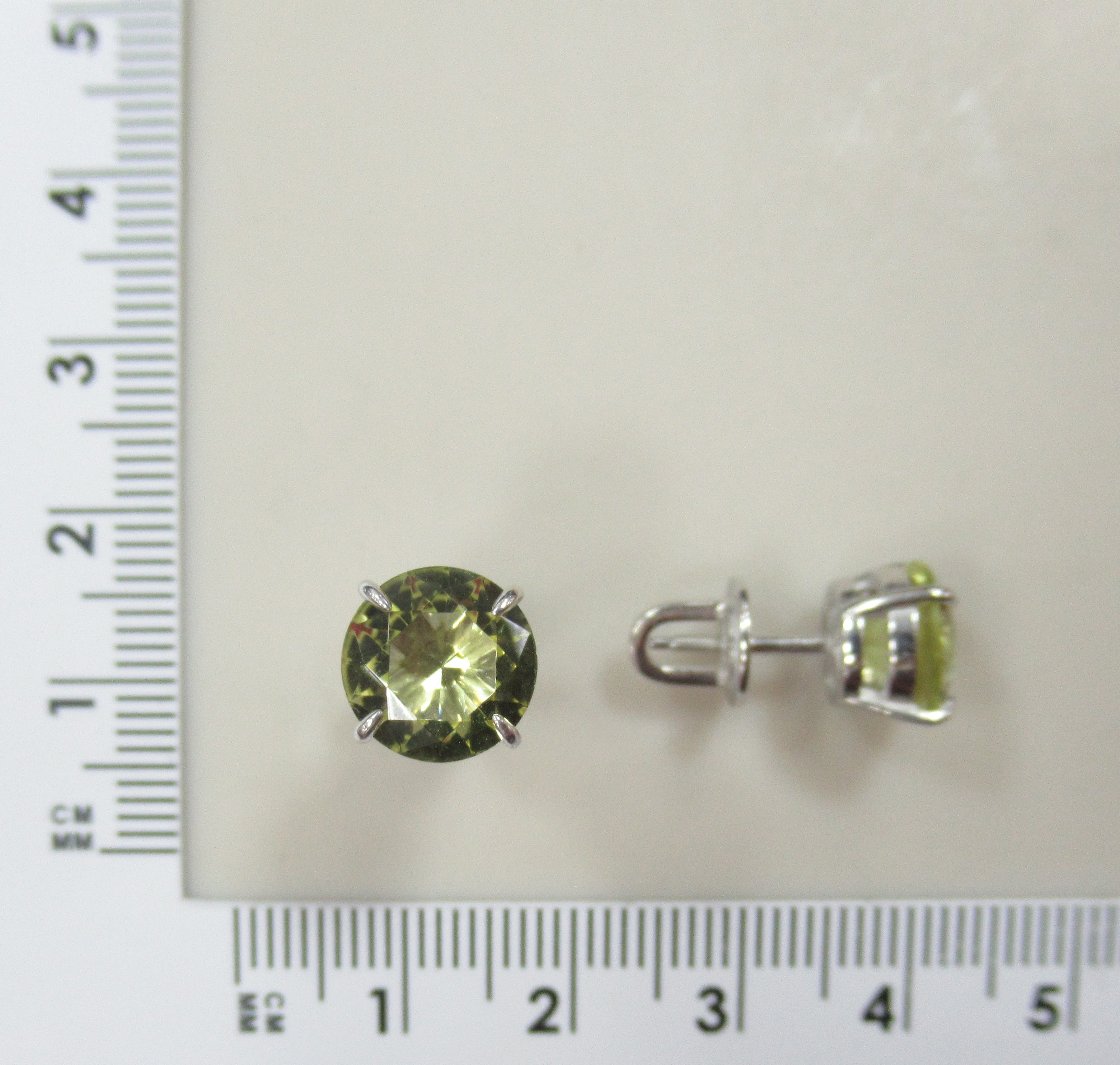 Серебряные серьги-пусеты с цитринами